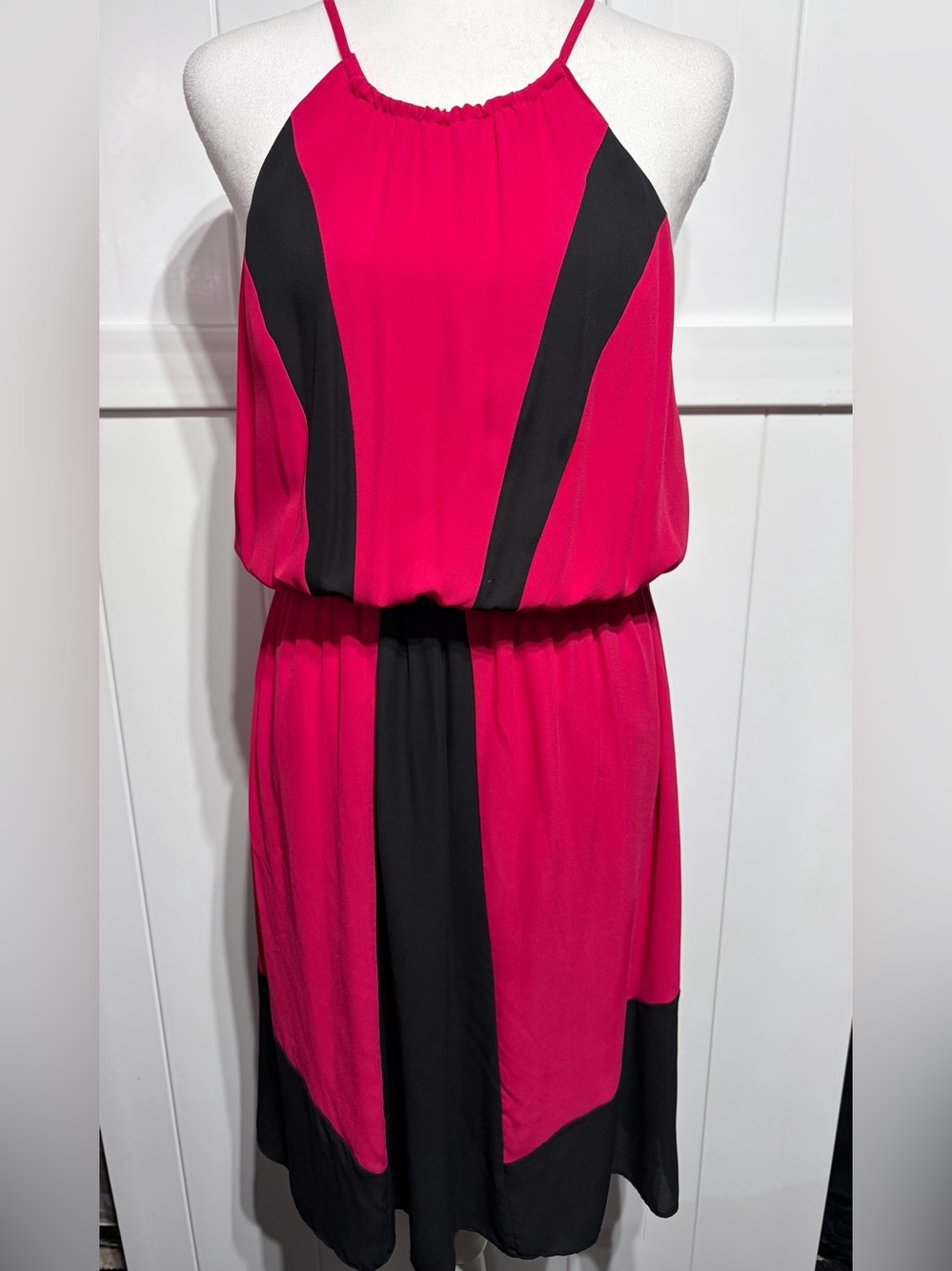 Gibson & Latimer pink/black dress